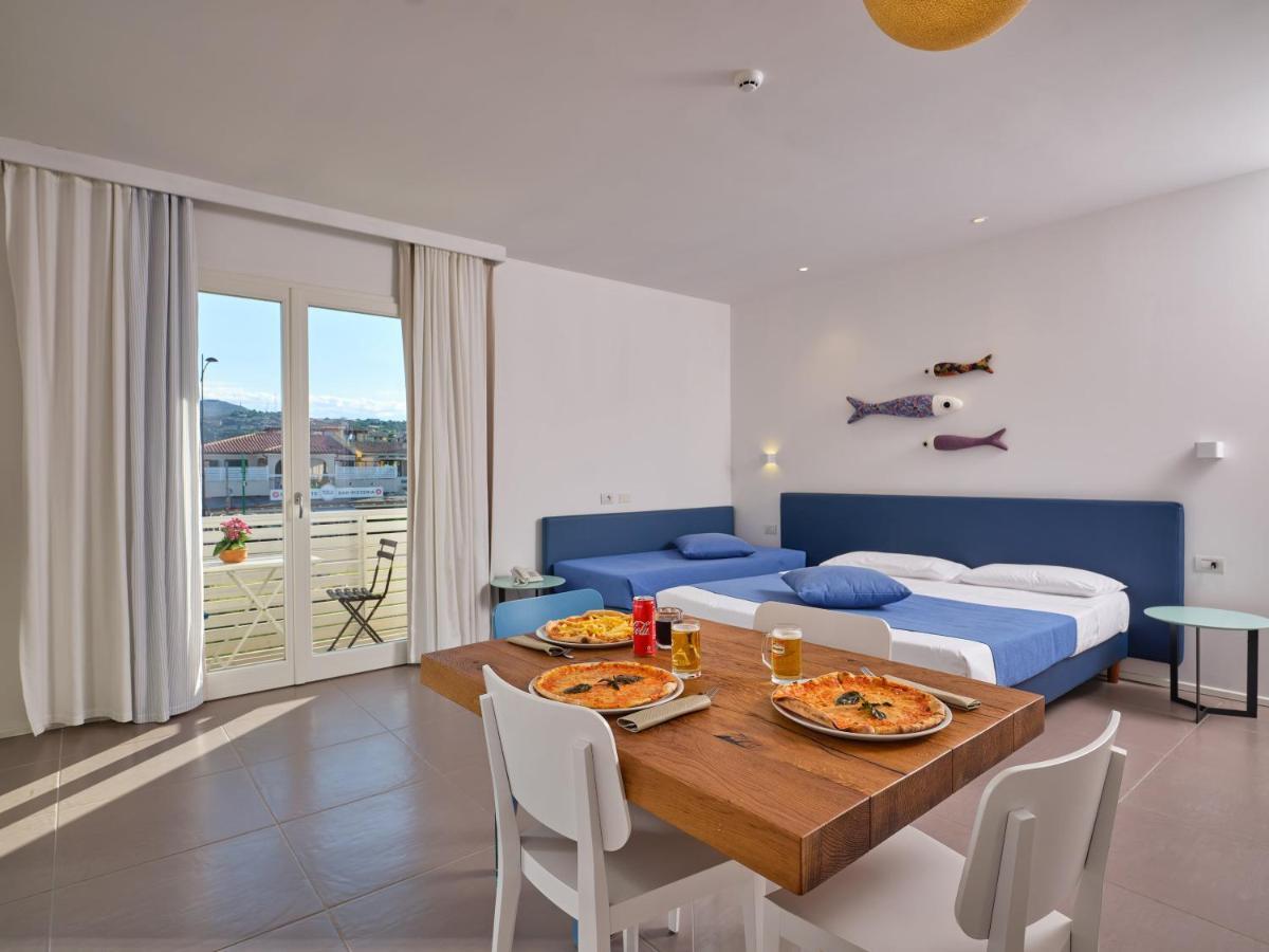 Felix Hotels - Hotel Residence Porto San Paolo Exteriér fotografie